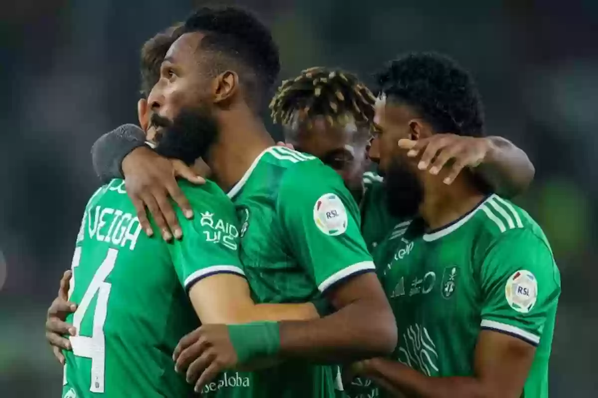  اختبار لنجم الأهلي قبل مواجهة الهلال في الدوري السعودي!!!