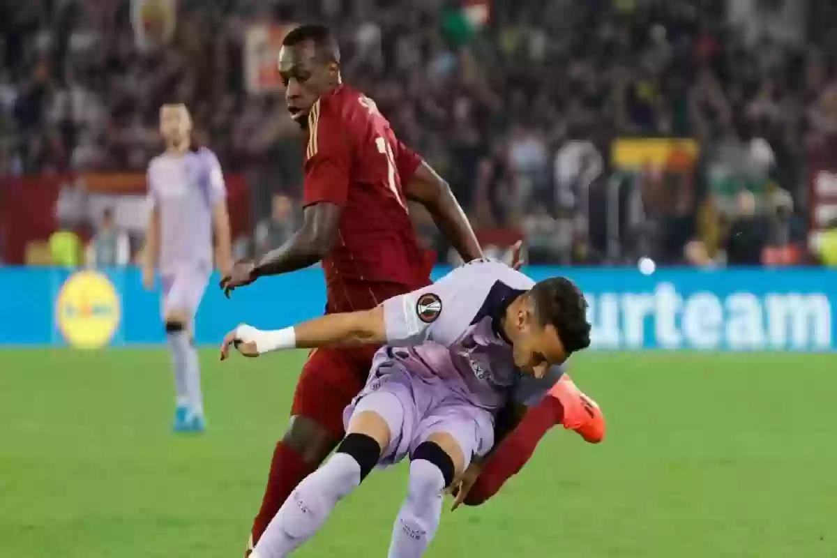 صدمة في الهلال .. سعود عبدالحميد يعود إلى دوري روشن عبر بوابة هذا النادي. 