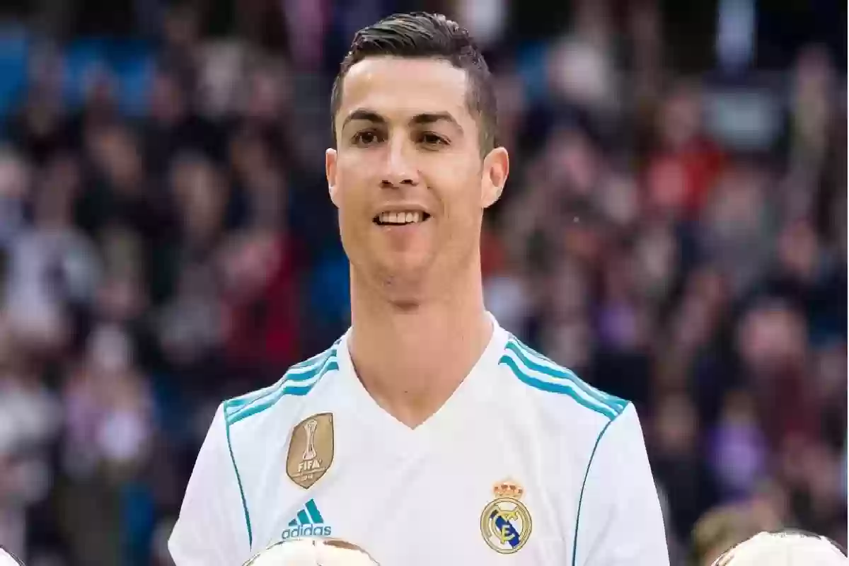 صحيفة تكشف مفاجأة كبرى .. رونالدو يعود إلى إسبانيا من أجل ريال مدريد. 