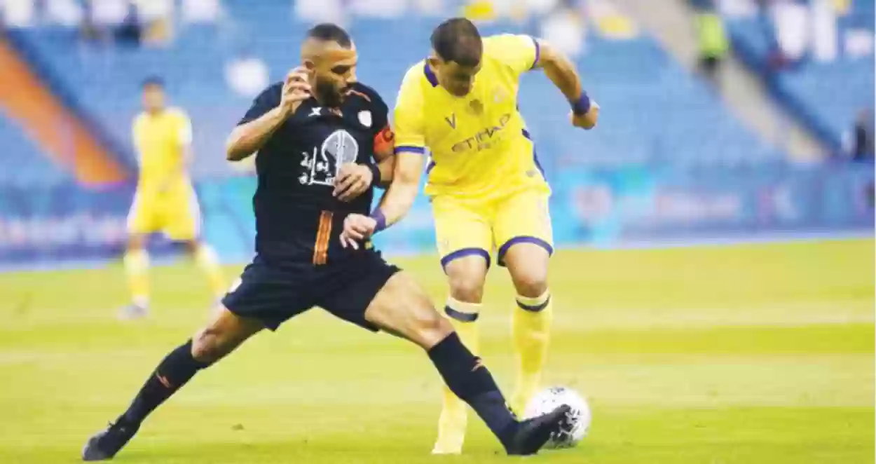 كفة الهلال ترجح! مقارنة بين نجمي الهلال والأهلي قبل دوري آسيا