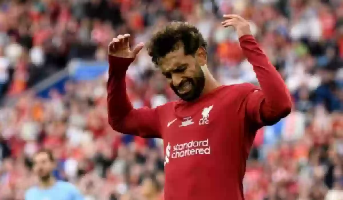 قرار ناري حول مستقبله .. محمد صلاح يصدم الاتحاد والهلال السعوديين.