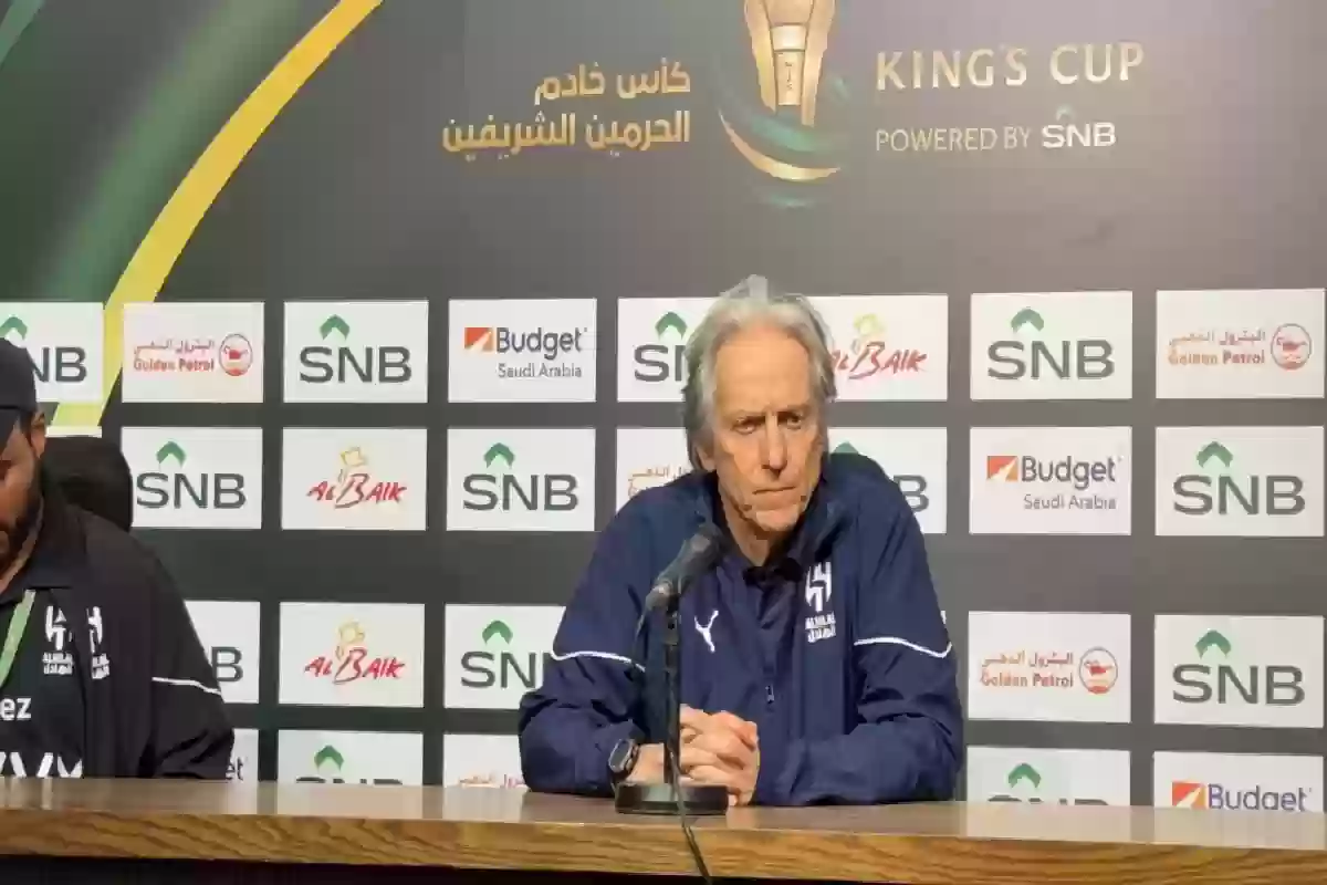 رد سريع ومفاجئ .. فلامنجو يغري خيسوس للرحيل عن الهلال. 