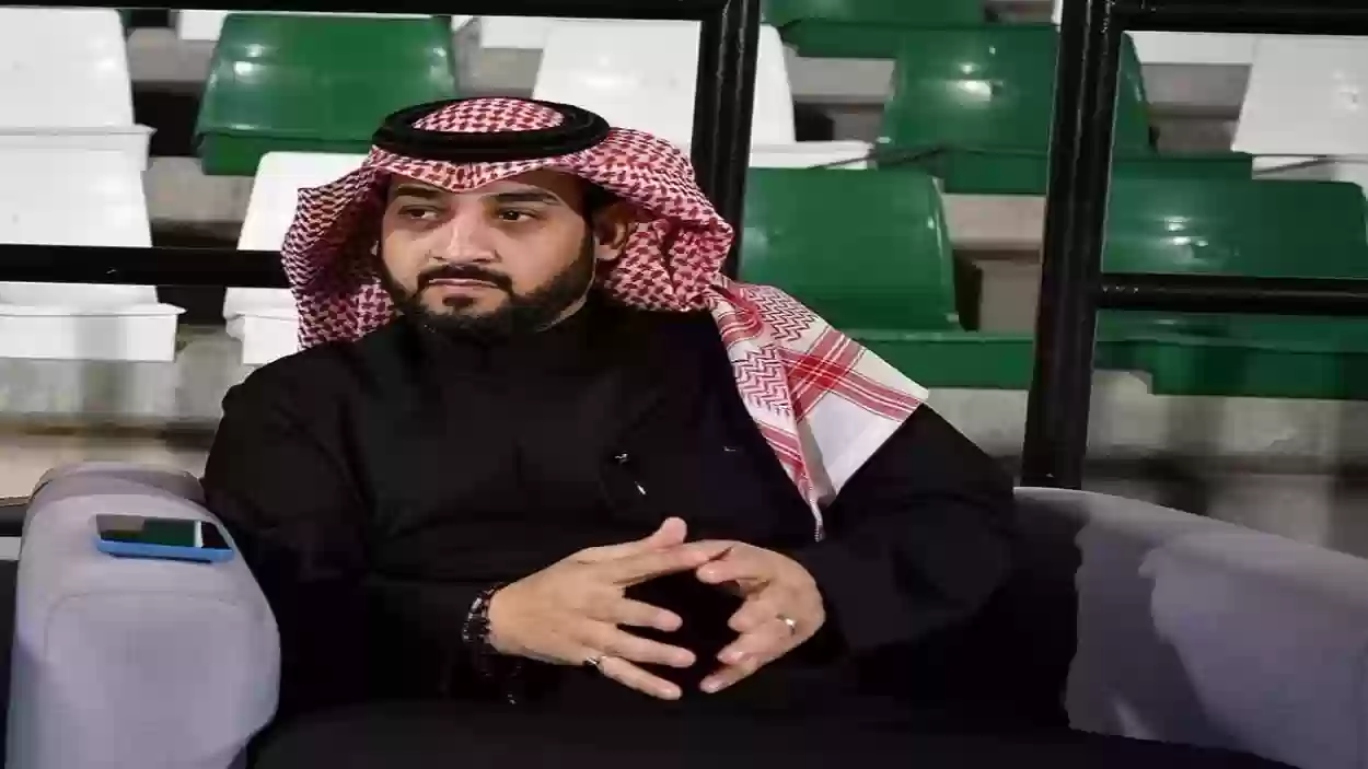 الشيخي يفتح النار على العيسى!! ليس صاحب قرار ولمن تتركون الأهلي