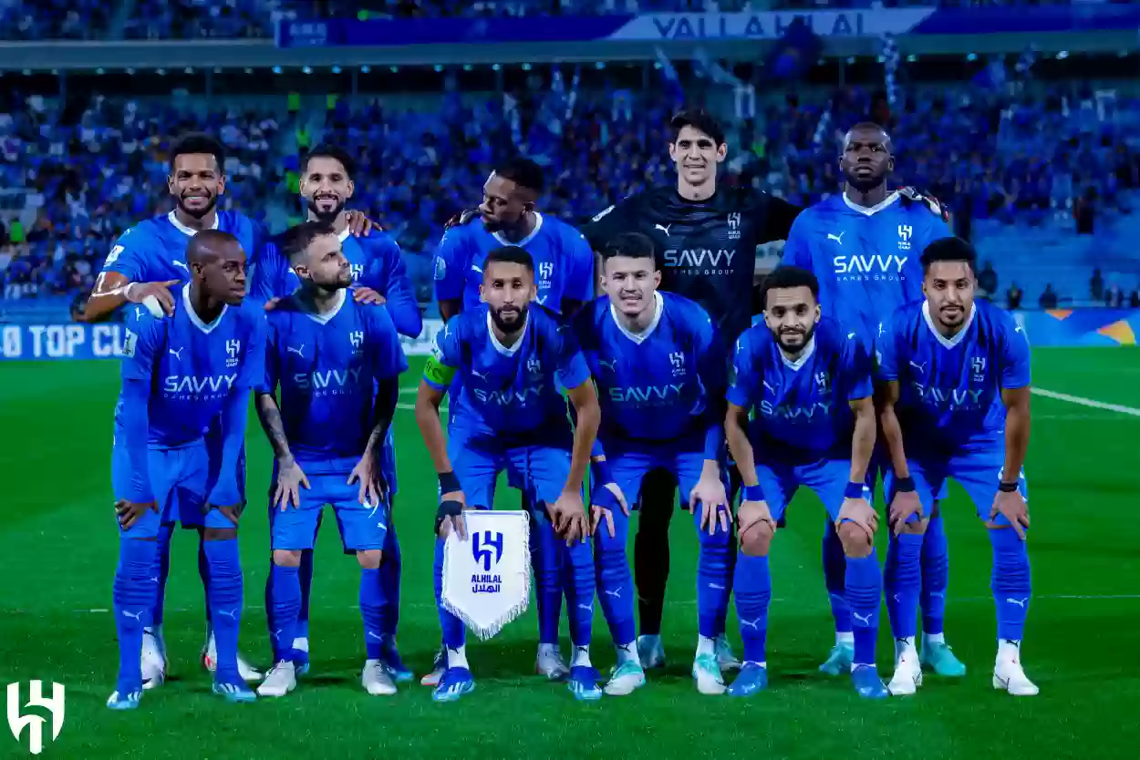 الهلال السعودي يقترب من قائد فريق مانشستر يونايتد في الشتاء